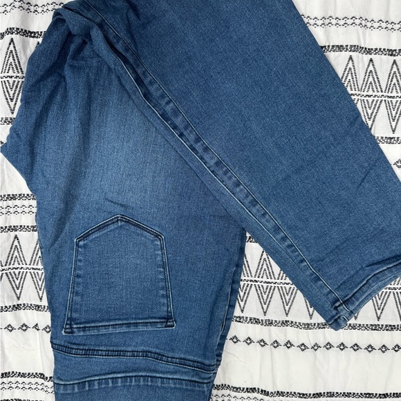 Nine West Cropped Pants - 2 for 1 - Picture 6 of 6